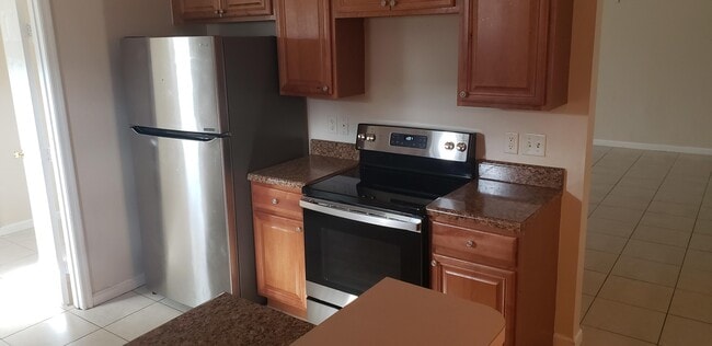 Photo - 529 SW Baoy Ave