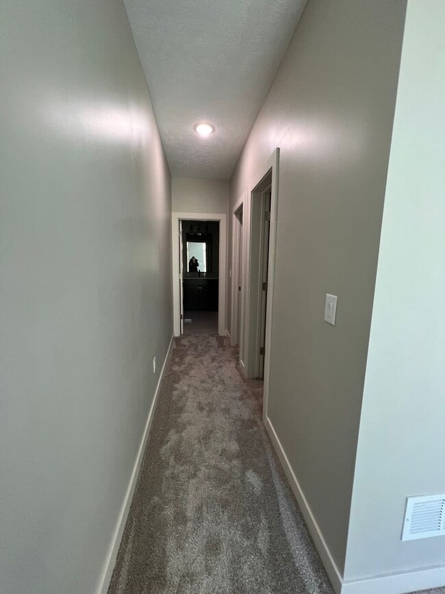 Photo - Luxury Living In Midtown - 3bed 2.5bath Townhome