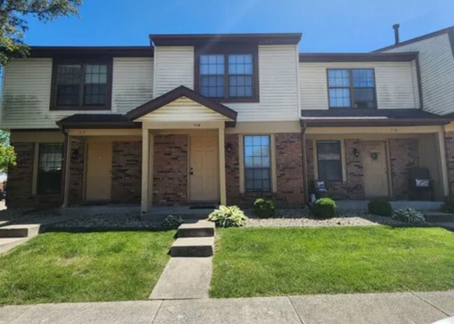 Photo - 700 N Adelaide St