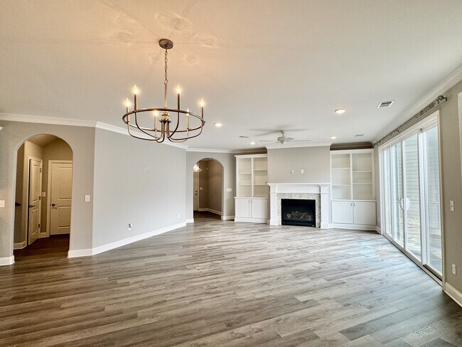 Photo - 512 Chestnut Pl