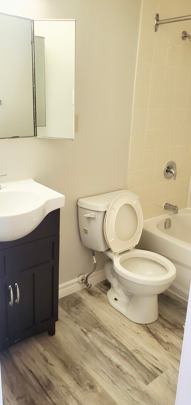 Photo - 40 Mcgee Ave