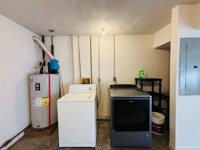 Photo - 233 Fairfax Rd