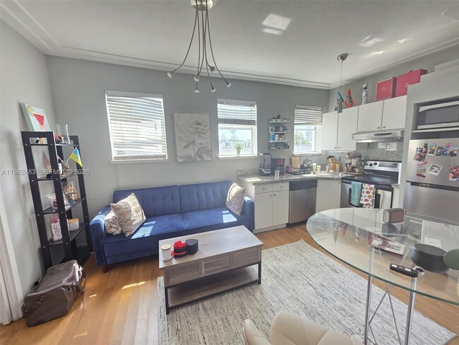 Photo - 1027 Pennsylvania Ave Unit 304