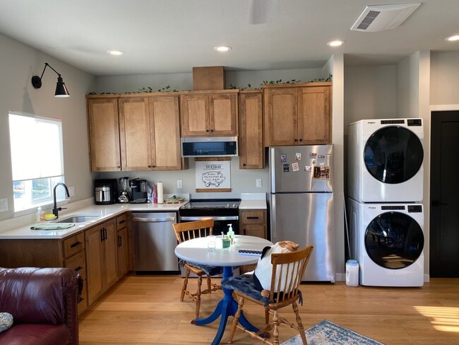 Photo - 314 Lithia Ave