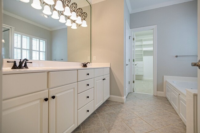 Photo - Beautiful Home in Willow Springs Just Minutes to Downtown Franklin