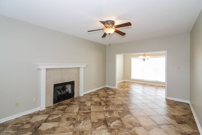 Photo - 15 Austin Cir