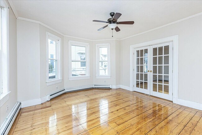 Photo - 9 Lapham St