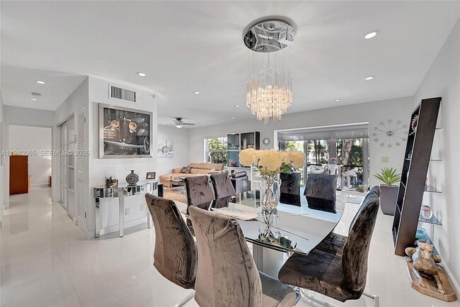 Photo - 6261 Bay Club Dr Unit 4