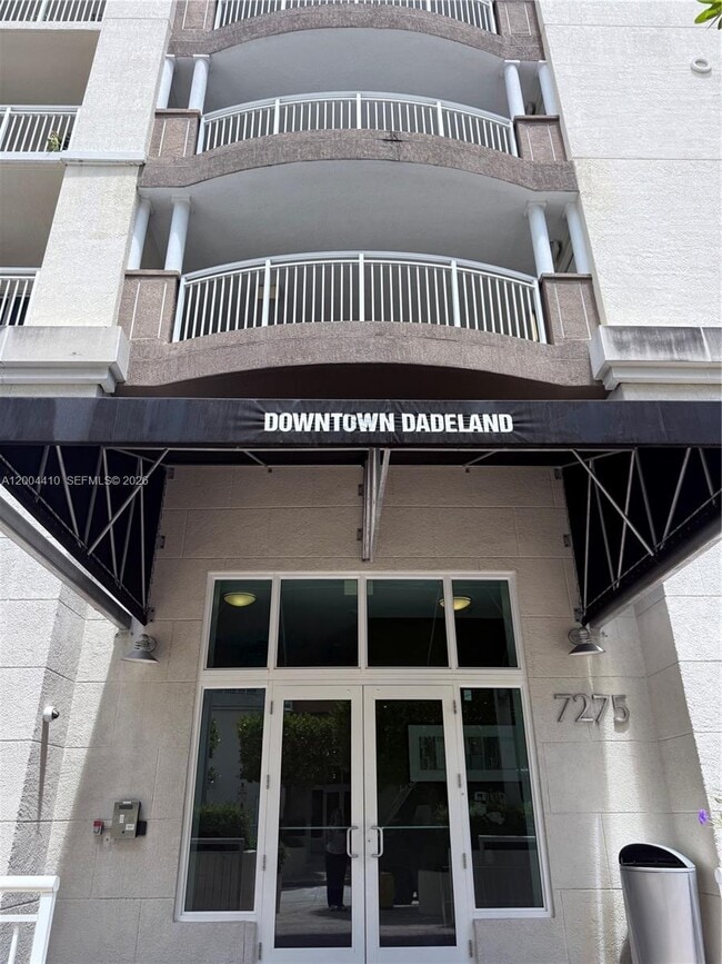 Building Photo - 7275 SW 89th St Unit B416