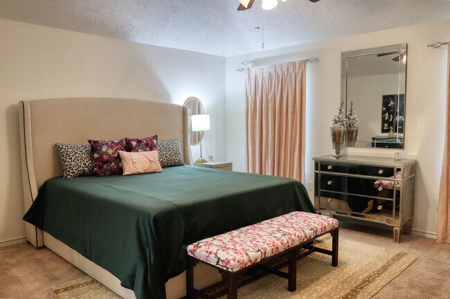 Photo - 6207 Ash Oak Dr