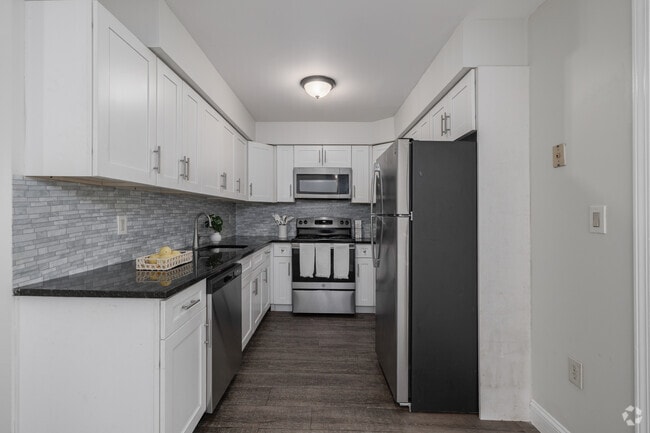 Interior Photo - Oak Knoll