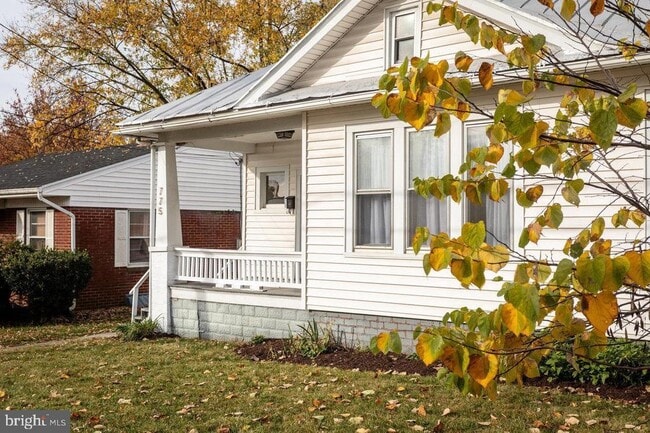 Building Photo - 775 Collicello St