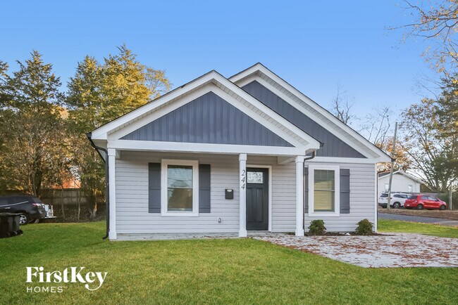 Photo - 244 Glenn St NW