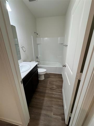 Photo - 812 Cherry Blossom St