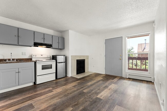 Photo - Goss Street Apartments