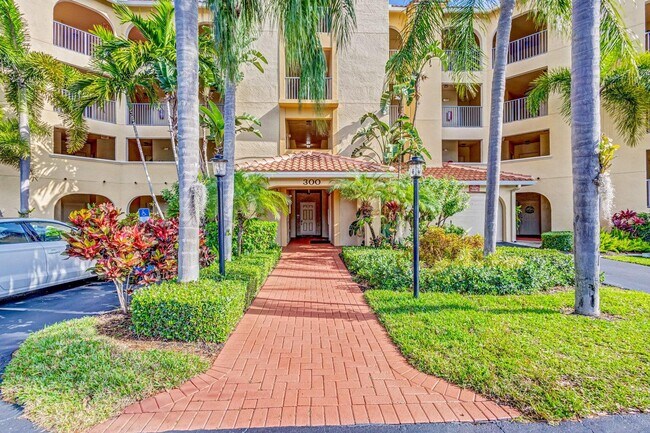 300 Uno Lago Dr Unit 305