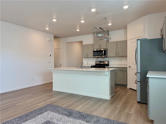 Photo - 1671 Douglas Crk St