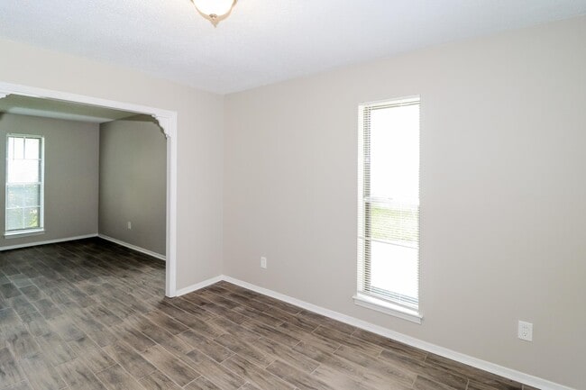 Photo - 4395 Kerwin Dr