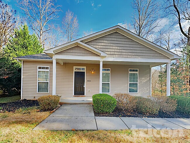 805 Stratford Rd