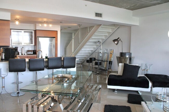 Photo - 139 NE 32nd St Unidad ID1255498P