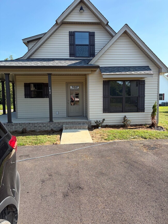 Building Photo - 153 Apache Ln