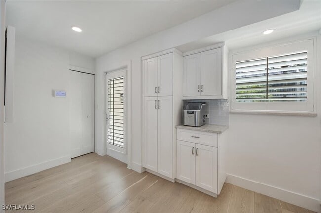 Building Photo - 800 River Point Dr Rental