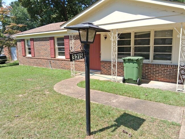 Photo - 3215 Fairfax Rd
