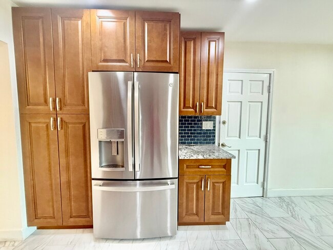 Photo - 2014 Pinehurst Dr