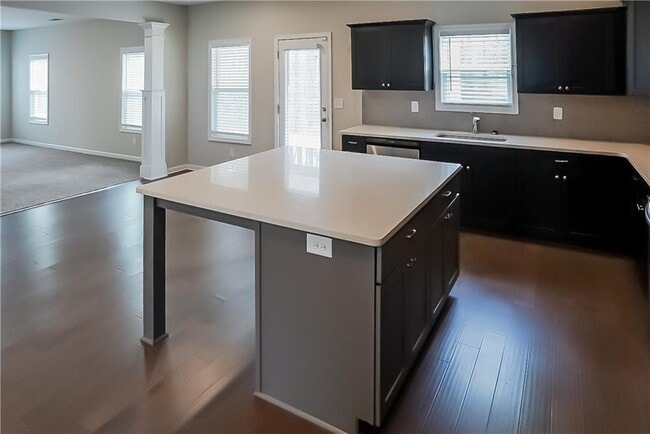 Photo - 1150 Red Bud Cir