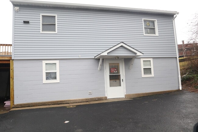 Building Photo - 415 East St Unit B