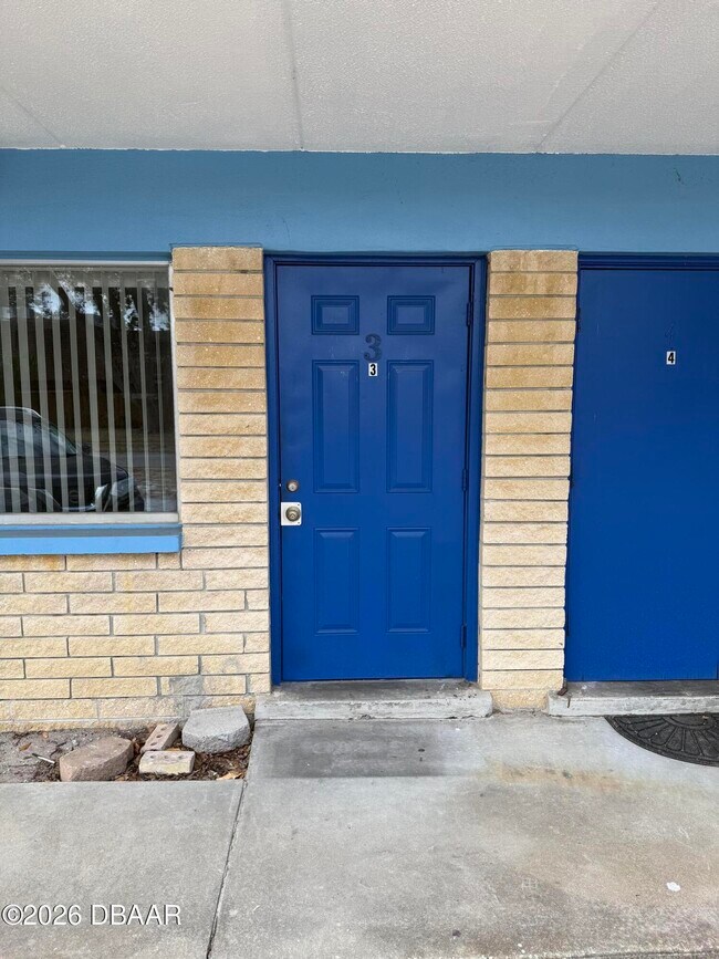 Photo - 1850 S Park Ave Unit E4