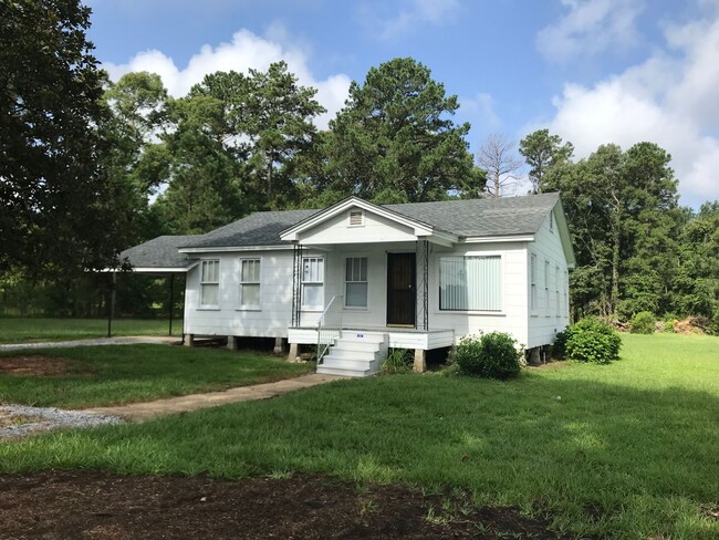 21046 Hwy 167 - Dry Prong - 21046 Hwy 167 - Dry Prong House