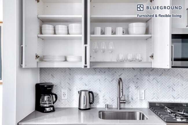 Photo - 704 Spring St Unidad FL24-ID458