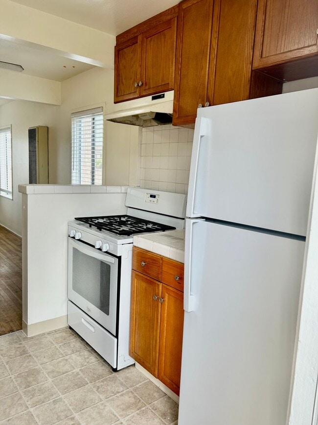 Photo - Bright & Airy 2 Bed / 1 Bath Apartment in Point Loma! Unit 3130 Nimitz Blvd.