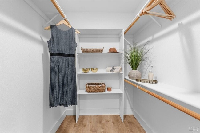 Photo - 101 Merrill St