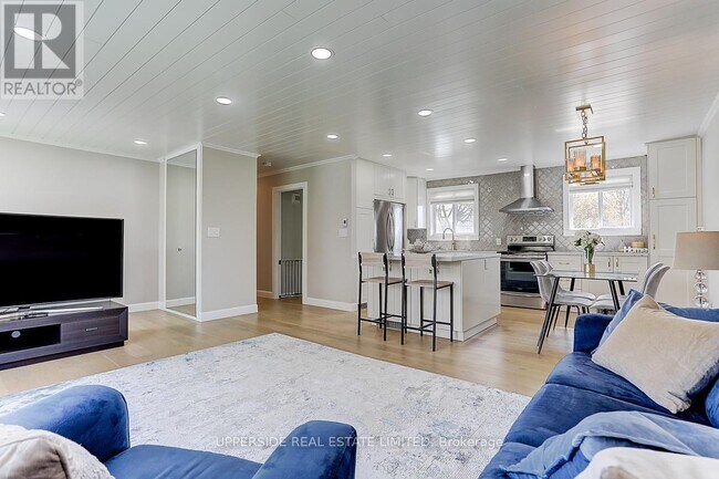 Photo - 853 Capri Ct