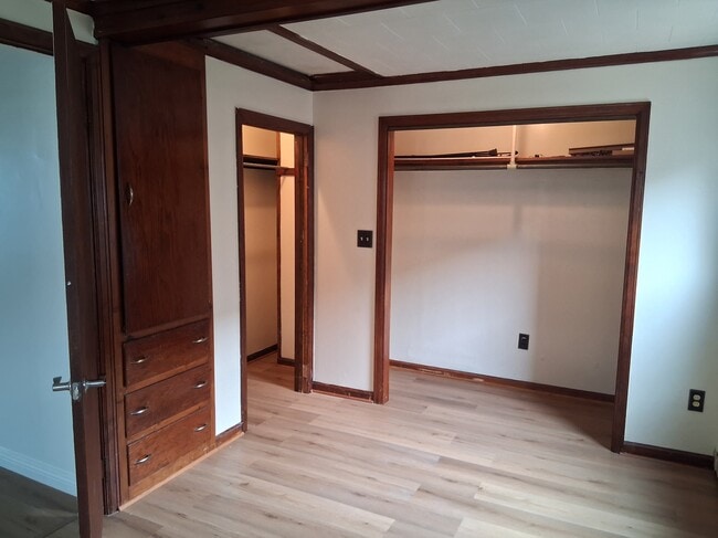 Bedroom closets - 51 McEwen Rd