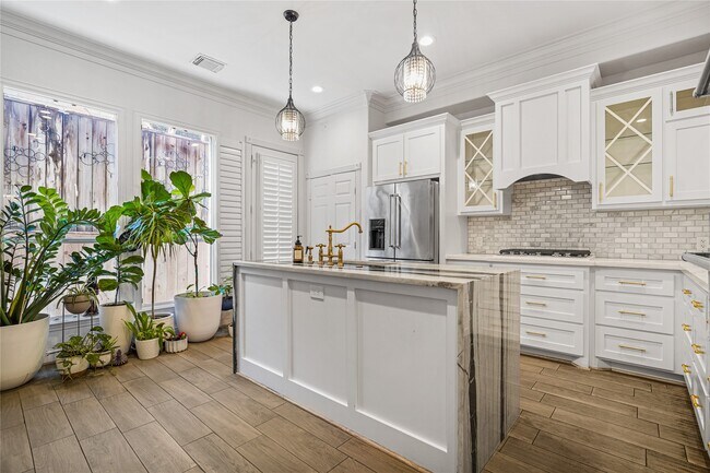 Photo - 4746 Post Oak Timber Dr