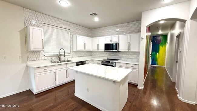 Photo - 4927 W Magdalena Ln