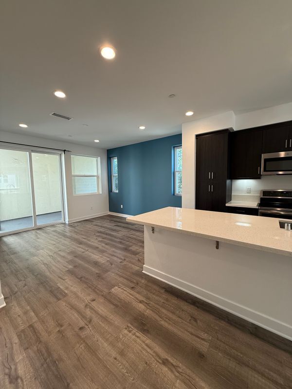 820 Aloe Pl