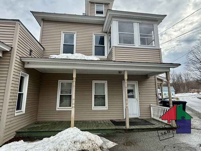 Building Photo - 37 Church Hill Rd Unit Apartment B