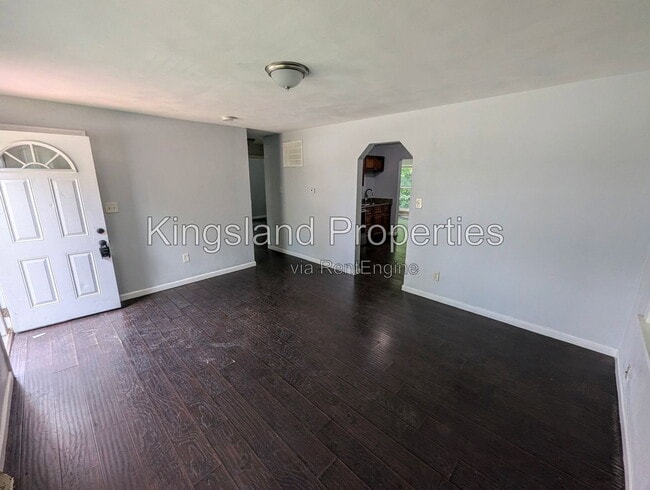 Photo - 8204 Church St