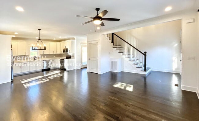 Photo - 174 Lynda Cir