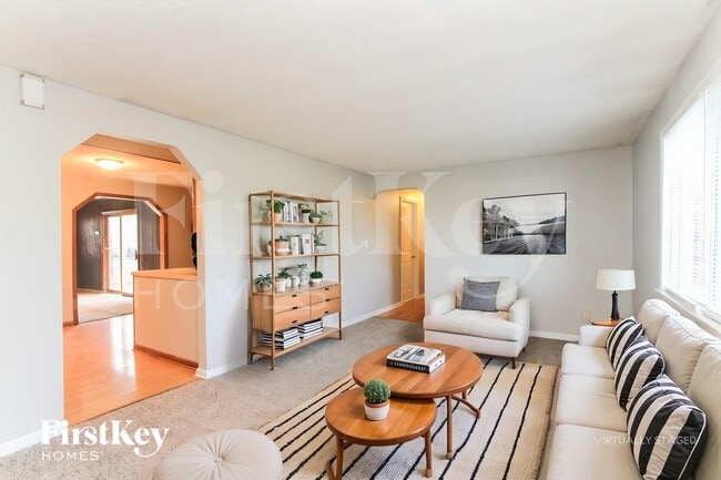 Photo - 2543 Fairfax Rd