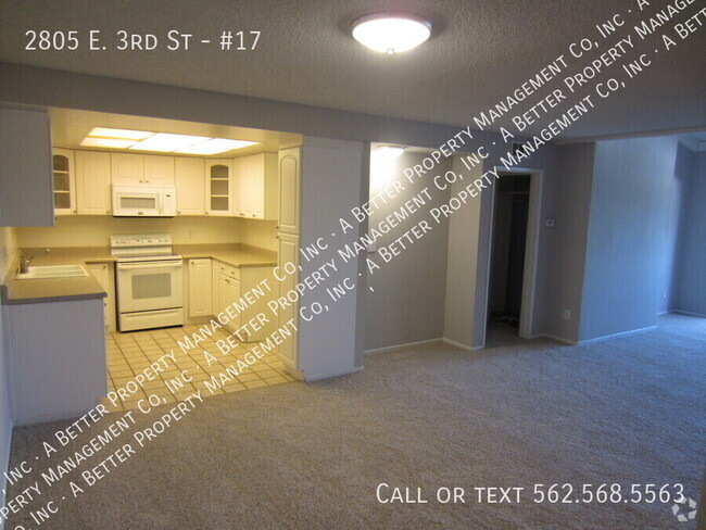 Building Photo - 2 Bed 2 Bath Condo w/ Balcony, Tandem Gara... Unit #17