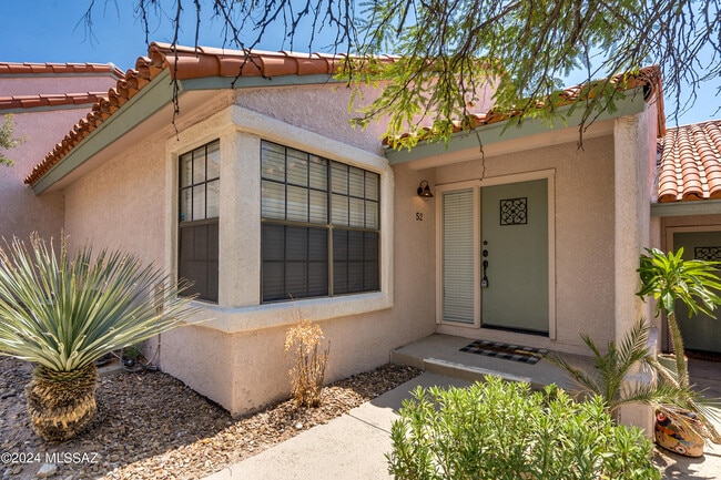 Building Photo - 6441 N Tierra De Las Catalinas Unit 52