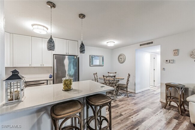 Photo - 8081 S Woods Cir Unit 10