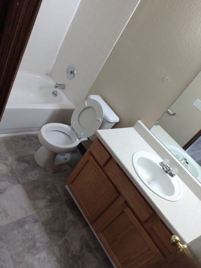 Photo - 1 bedroom 1 bathroom ground floor apartment - Granvue Apartments,