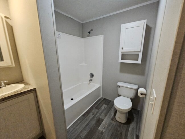 Photo - 2310 Dogwood St