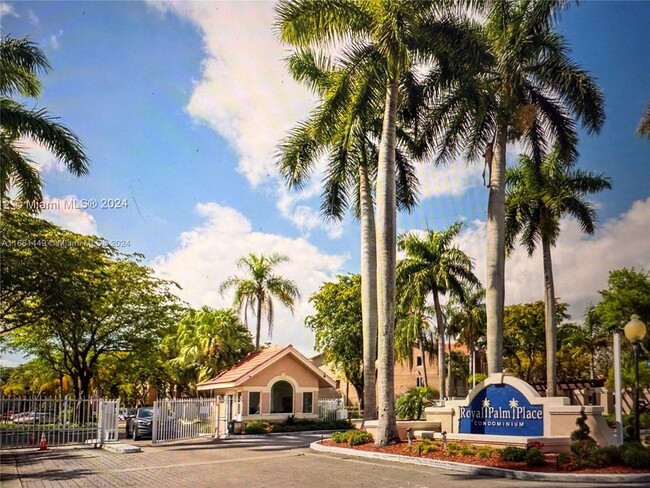 Photo - 10410 SW 157th Ct Condominio Unidad 305